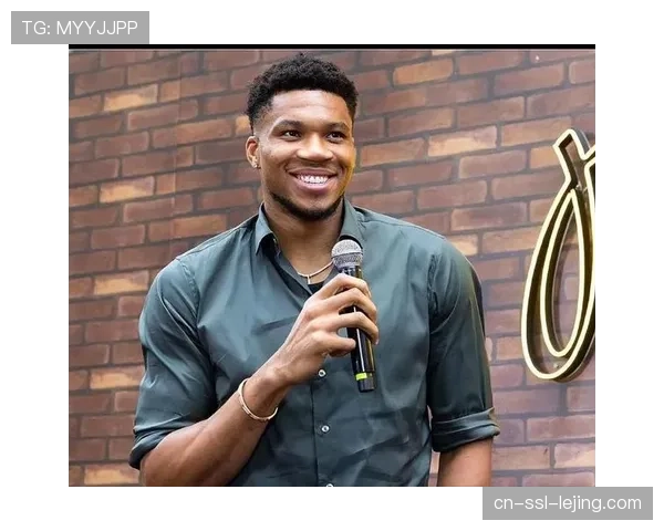 扬尼斯·阿德托昆博在社交媒体宣布成为自由球员，引发多队关注