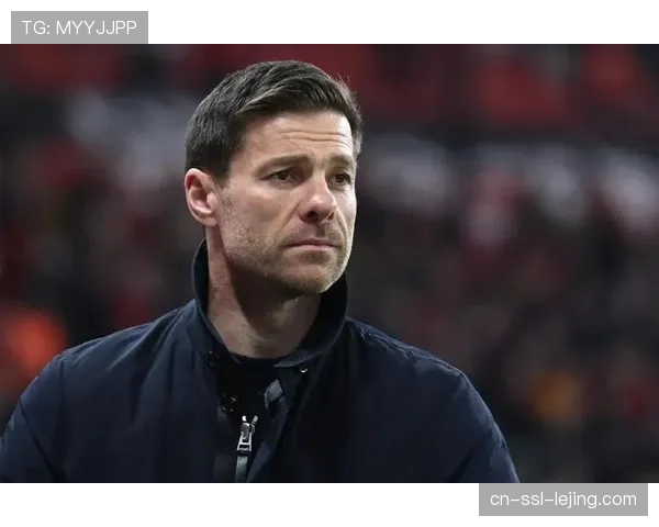 官方：哈维-阿隆索确认下赛季继续执教勒沃库森，拒绝利物浦邀约